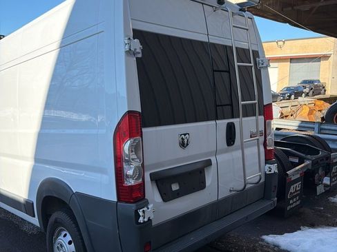 Used 2017 RAM ProMaster 2500 w/ Interior Convenience Group image 4