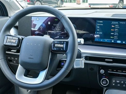 New 2026 Hyundai Ioniq 9 Limited AWD/4WD image 18