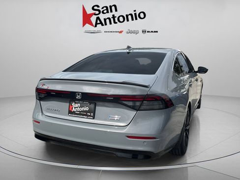 Used 2024 Honda Accord Touring image 8