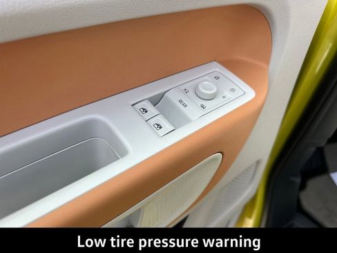 New 2025 Volkswagen ID. Buzz 1st Edition image 14