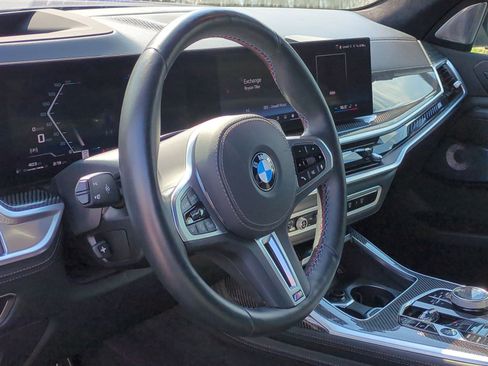 Certified 2025 BMW X7 M60i image 18