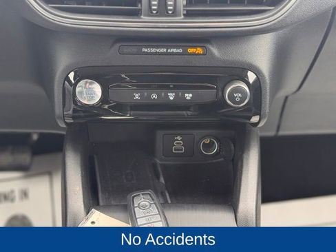 Used 2025 Ford Escape Platinum AWD/4WD image 21