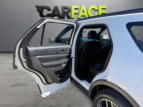Used 2016 Ford Explorer Sport w/ Equipment Group 401A AWD/4WD image 18