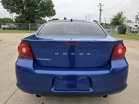 Used 2014 Dodge Avenger SE FWD image 39