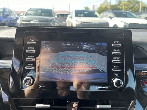 Used 2024 Toyota Camry SE image 18