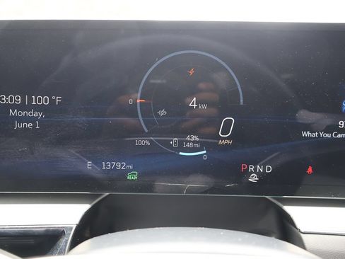 Used 2025 Cadillac Lyriq Luxury RWD image 47