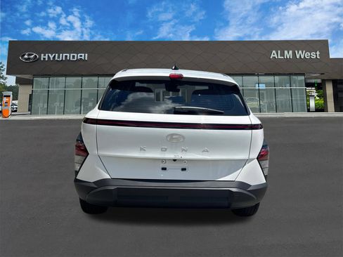 Used 2026 Hyundai Kona SE FWD image 6