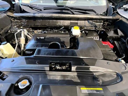 Certified 2023 Nissan Pathfinder SL w/ Lighting Package (N92) image 30