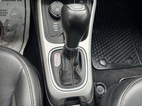 Used 2019 Jeep Compass Latitude w/ Popular Equipment Group image 19