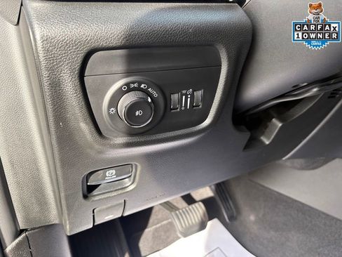 Certified 2021 Jeep Grand Cherokee L Limited image 18