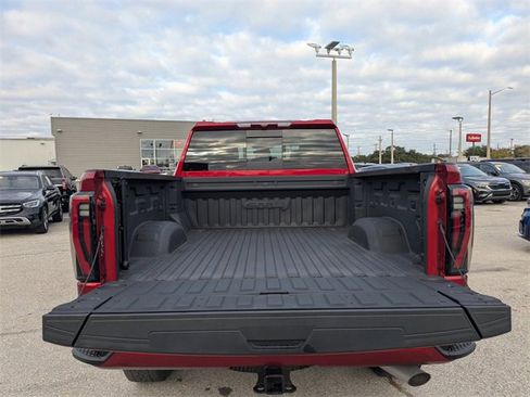 Used 2024 GMC Sierra 2500 AT4 w/ AT4 Preferred Package image 12