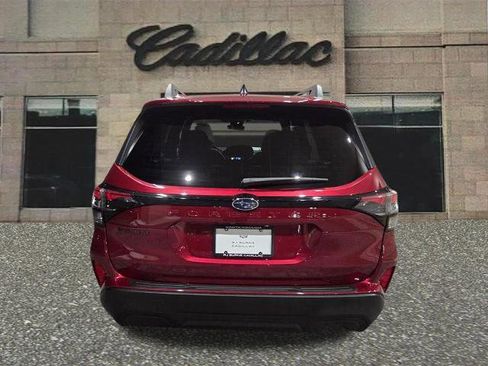 Used 2025 Subaru Forester Premium image 4