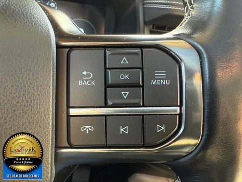 Used 2022 Ford Expedition Platinum image 11