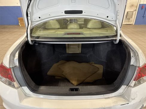 Used 2009 Honda Accord LX-P image 11