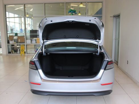 New 2025 Honda Accord SE image 12