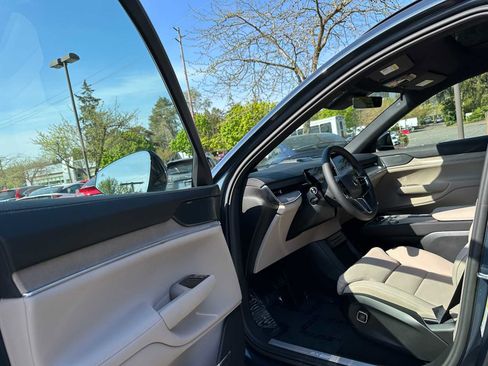 New 2025 Volvo EX90 Ultra image 21