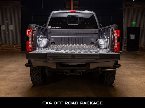 Used 2024 Ford F250 Lariat w/ Lariat Ultimate Package image 9