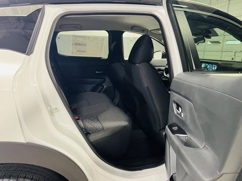 New 2026 Nissan Kicks SV image 28