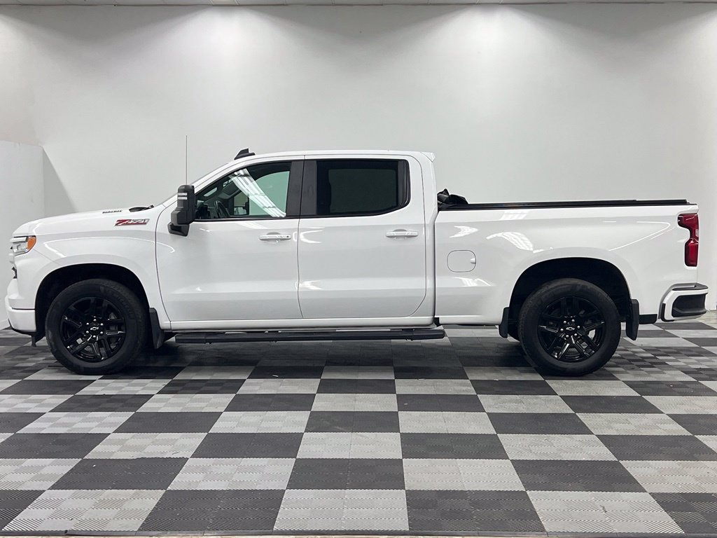 Used 2024 Chevrolet Silverado 1500 RST w/ Convenience Package II AWD/4WD image 4