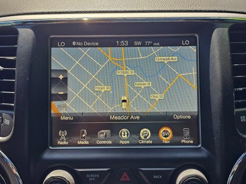 Used 2017 Jeep Grand Cherokee Trailhawk w/ Trailhawk Luxury Group AWD/4WD image 29