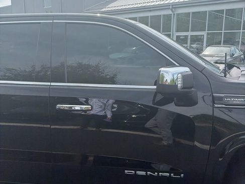 Used 2024 GMC Sierra 1500 Denali Ultimate image 6