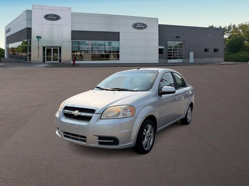 Used 2011 Chevrolet Aveo LT w/ Power and Convenience Package FWD image 1