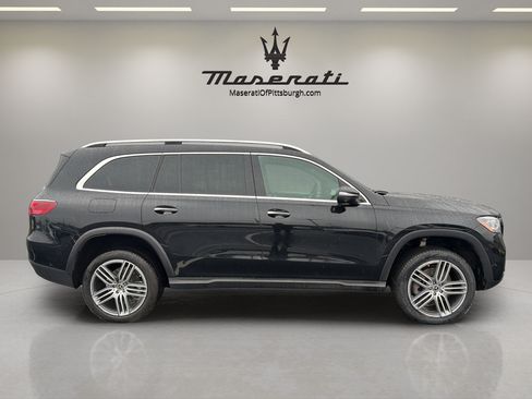 Used 2025 Mercedes-Benz GLS 450 4MATIC image 4