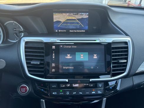 Used 2016 Honda Accord EX image 28