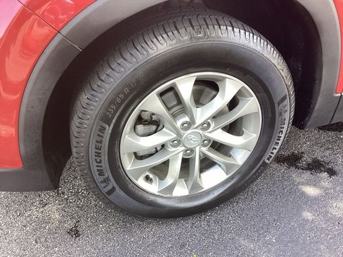 Used 2019 Hyundai Santa Fe SE AWD/4WD image 14