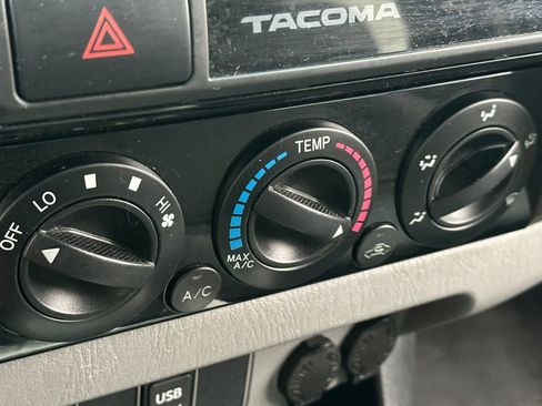 Used 2015 Toyota Tacoma PreRunner RWD image 21