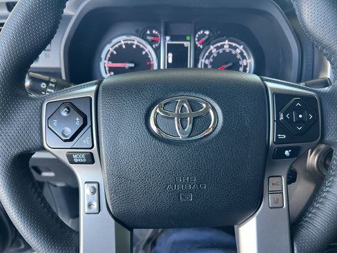 Used 2020 Toyota 4Runner Limited image 16