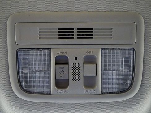 Used 2018 Honda Civic EX-L image 23