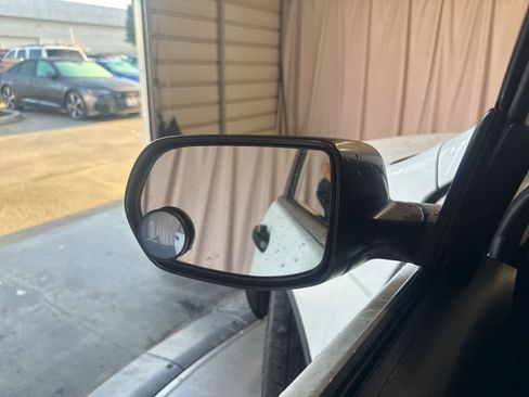 Used 2011 Honda CR-V EX image 18