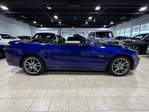 Used 2013 Ford Mustang GT w/ Brembo Brake Pkg RWD image 23