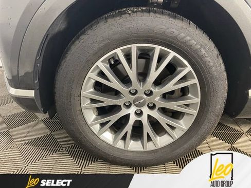 Used 2024 Genesis GV80 2.5T AWD/4WD image 25