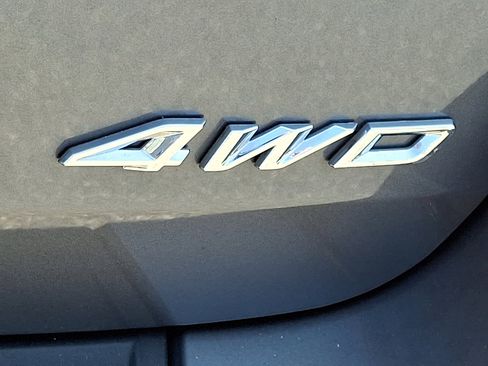 Certified 2022 Ford Explorer XLT w/ Equipment Group 202A image 30