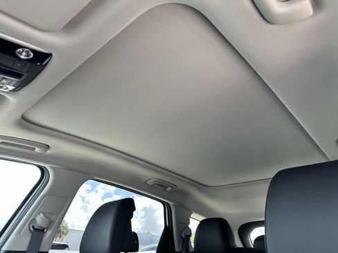 New 2026 Kia Sportage SX FWD image 20