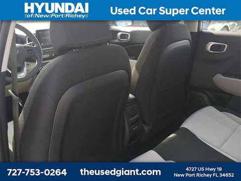 New 2026 Hyundai Venue SEL image 19