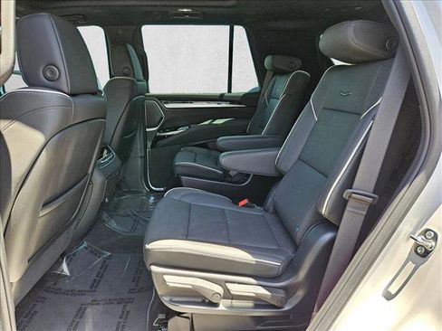 Used 2025 Cadillac Escalade Sport AWD/4WD image 24