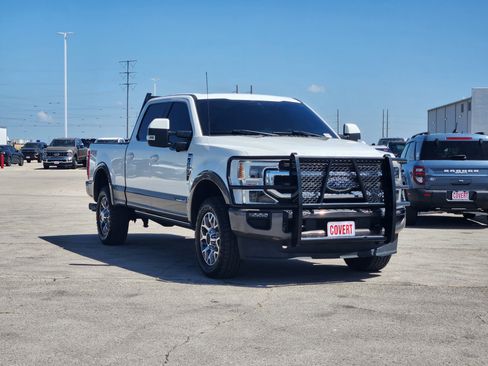 Used 2022 Ford F250 King Ranch w/ King Ranch Ultimate Package AWD/4WD image 3