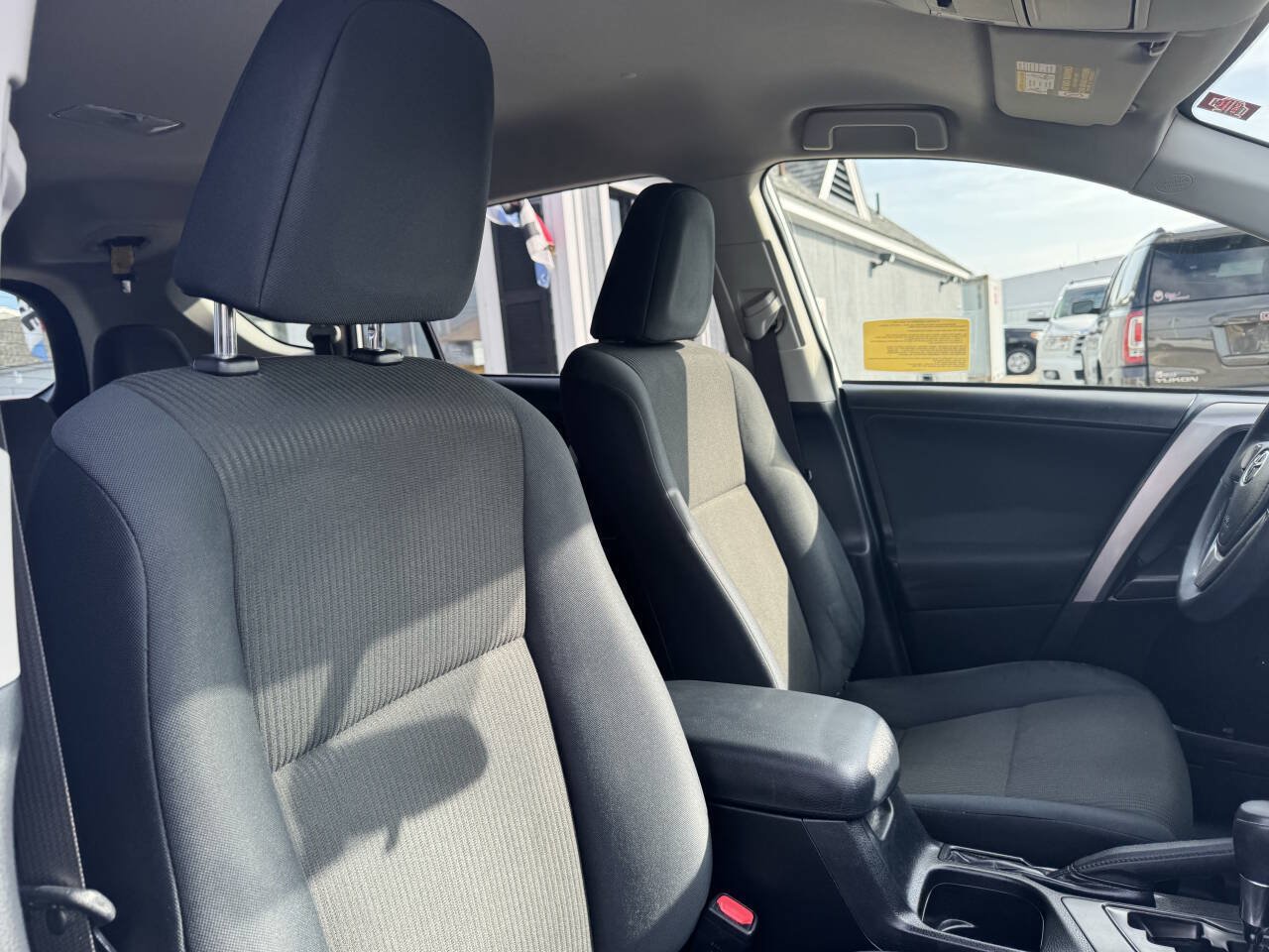 Used 2016 Toyota RAV4 LE AWD/4WD image 34