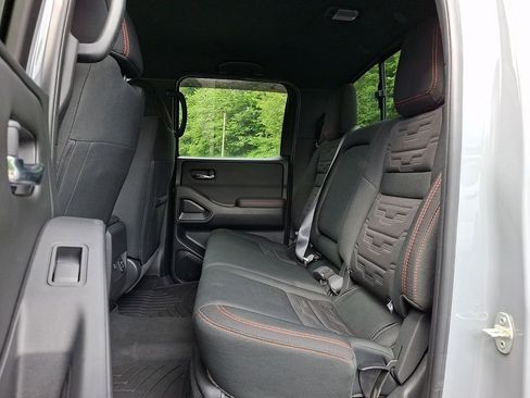 Used 2024 Nissan Frontier PRO-4X w/ Pro Convenience Package AWD/4WD image 10