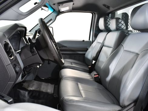 Used 2013 Ford F550 2WD Regular Cab Super Duty w/ Payload Upgrade Pkg image 6