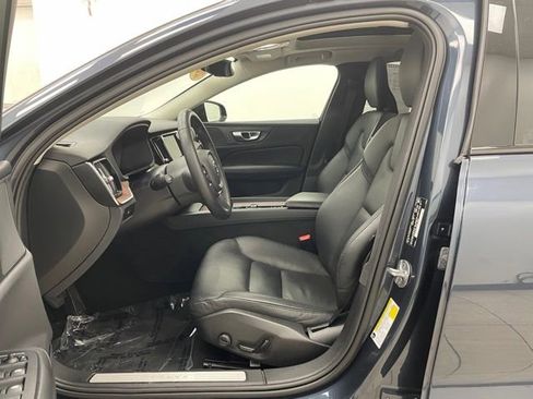 Used 2024 Volvo S60 B5 Plus image 9