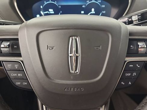 Used 2019 Lincoln Nautilus Reserve w/ Cargo Utility Package AWD/4WD image 12