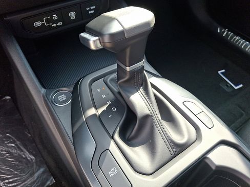 New 2025 Kia K4 LXS image 14