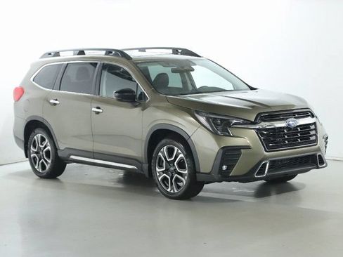 Certified 2024 Subaru Ascent Touring w/ Popular Package #2 AWD/4WD image 9