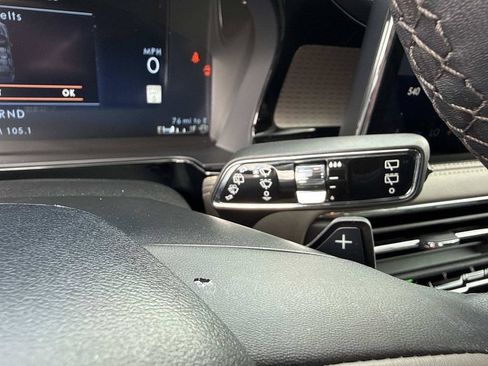 Used 2023 Lincoln Corsair FWD image 33