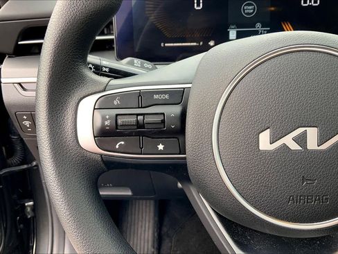 Used 2025 Kia K5 LXS image 24