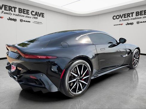 Used 2019 Aston Martin V8 Vantage Coupe image 8